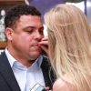Ronaldo e Celina Locks trocaram carinhos durante lançamento da loja virtual da grife eusouHITT, no restaurante Le Bilboquet, no bairro de Cerqueira César, em São Paulo, nesta terça-feira, 7 de julho de 2015