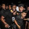 Neymar se divertiu com amigos em show de Thiaguinho