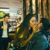 Anitta também beija outro homem no clipe de 'Deixa Ele Sofrer'