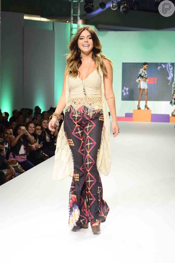 Giovanna Lancellotti desfila em evento de moda em São Paulo, nesta segunda-feira, 20 de julho de 2015