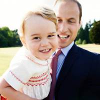 Família Real mostra foto oficial do aniversário de 2 anos do príncipe George