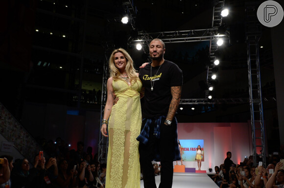 Aline e Fernando, do 'BBB15', arrancaram aplausos do público do Mega Polo de Moda