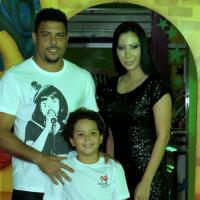Ronaldo Fenômeno comemora aniversário do filho Alex em casa de festas na Barra