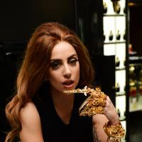 Lady Gaga se muda para duplex em Manhattan pagando R$ 48 mil em aluguel