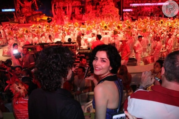 Letícia Sabatella também curtiu o fim de semana no Festival de Parintins, em Manaus
