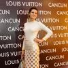 Isabeli foi com um look deslumbrante para a inauguração da loja Louis Vuitton em Cancún, no México, em janeiro deste ano