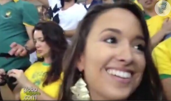 Ana Gabriela assistiu a vitória do Brasil sobre a Espanha, na final da Copa das Confederações, ao lado do pai do  craque