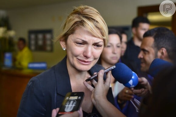 Antônia Fontenelle, a viúva de Marcos Paulo, conta à imprensa que o diretor morreu em seus braços
