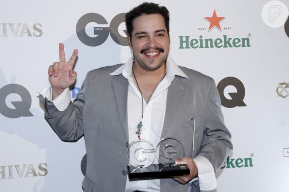 Tiago conquistou o troféu Revelação da revista 'GQ Brasil'