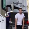 Robert Pattinson foi flagrado enquanto se dirigia para o trailer que ele ocupa na locação