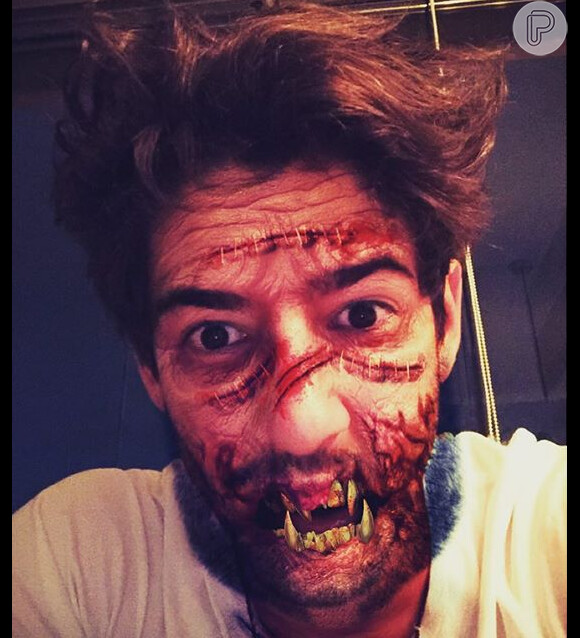 Alexandre Pato caprichou na maquiagem de terror