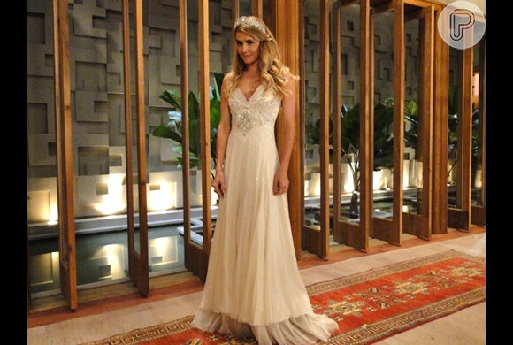 Deborah Secco também usou vestido de Lethicia Bronstein em 'Insensato Coração', de 2012