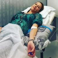 Luana Piovani toma medicação na veia para gripe: 'Acho bom eu ficar boa logo'