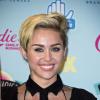 Miley Cyrus estreou a música'We Can Stop' em primeiro lugar no ranking dos singles mais pedidos do Reino Unido