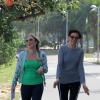 Angélica e Lilia Cabral fazem caminhada na Lagoa Rodrigo de Freitas, na Zona Sul do Rio de Janeiro