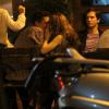 Nathalia Dill beija o namorado em restaurante no Leblon, RJ