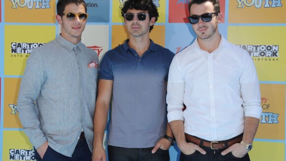 Trio Jonas Brothers, de volta depois da carreira solo, confirma shows no Brasil