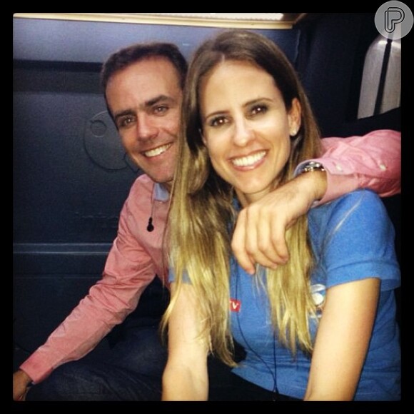 Roger Flores e companheira de transmissão, a repórter Joanna de Assis