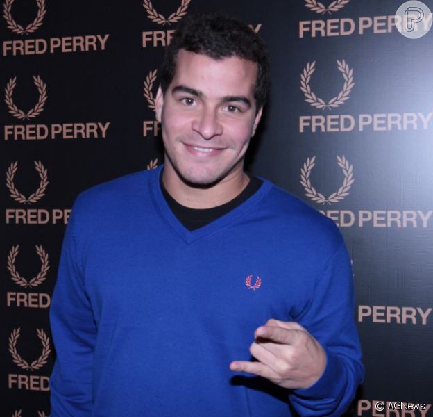 Thiago Martins Pode Ser Chimbinha Em Filme Sobre Calypso Foi Feito O Convite Purepeople