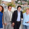 Os produtores Anna Gerb, Neal Dodson, o diretor JC Chandor e ator Robert Redford posam para os fotógrafos durante a coletiva de imprensa do filme 'All Is Lost' no 66º Festival Internacional de Cinema em Cannes, em maio de 2013