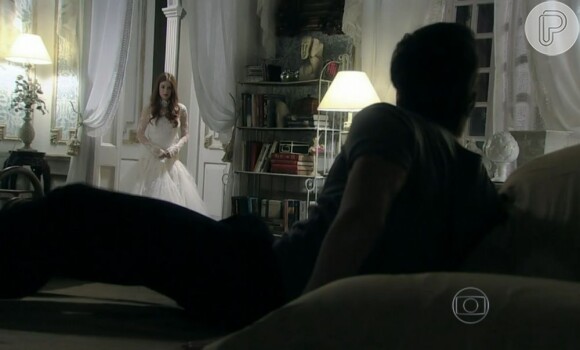 Thales (Ricardo Tozzi) vê espírito de Nicole (Marina Ruy Barbosa) em 'Amor à Vida'