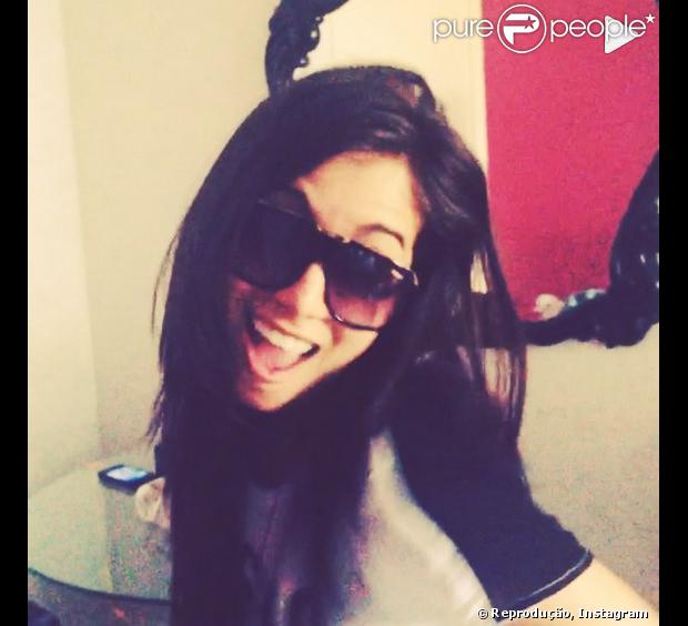 celular de anitta roubado