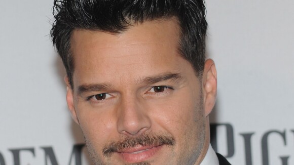 Ricky Martin assume que era homofóbico antes de revelar ser gay