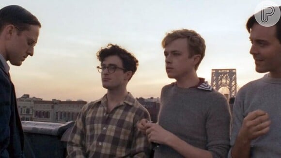 Daniel Radcliffe é flagrado durante as filmagens de 'Kill Your Darlings'