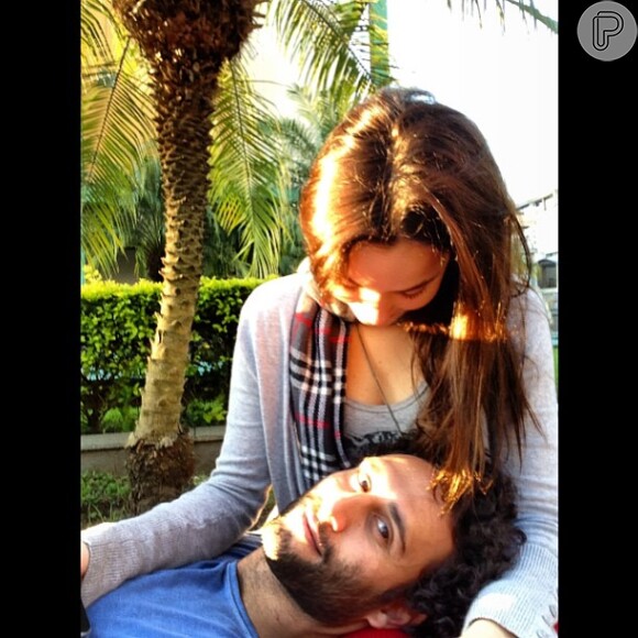 Juliana Lohmann e Bruno Fagundes, sobrinho do ator Antonio Fagundes, costumam postar fotos nas redes sociais em clima de romance