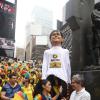O boneco de Olinda com a caricatura de Serginho Groisman integrou um 'arrastão cultural' promovido pelo governo de Pernambuco na Times Square