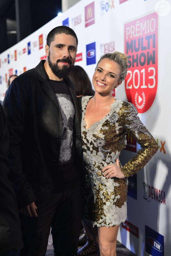 A atriz Nathália Rodrigues e o marido, Tchelo, no Prêmio Multishow 2013, no HSBC Arena, na Barra da Tijuca, Zona Oeste do Rio de Janeiro