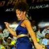 Juliana Alves, de vestido curtinho, cai no samba na quadra da Unidos da Tijuca, em 7 de setembro de 2013