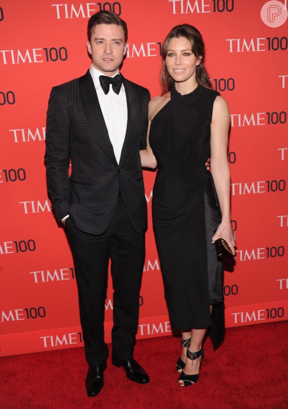 Jessica Biel adotou o sobrenome do marido, o cantor Justin Timberlake, e agora é Jessica Timberlake