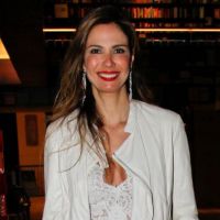 Luciana Gimenez no cinema com 'O Filme dos Espíritos