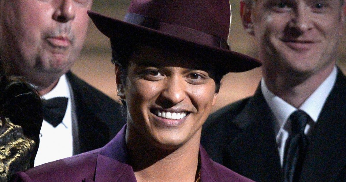 Bruno Mars Fotos, últimas notícias, idade, signo e biografia! Purepeople Bruno Mars Fotos, últimas notícias, idade, signo e biografia! Purepeople