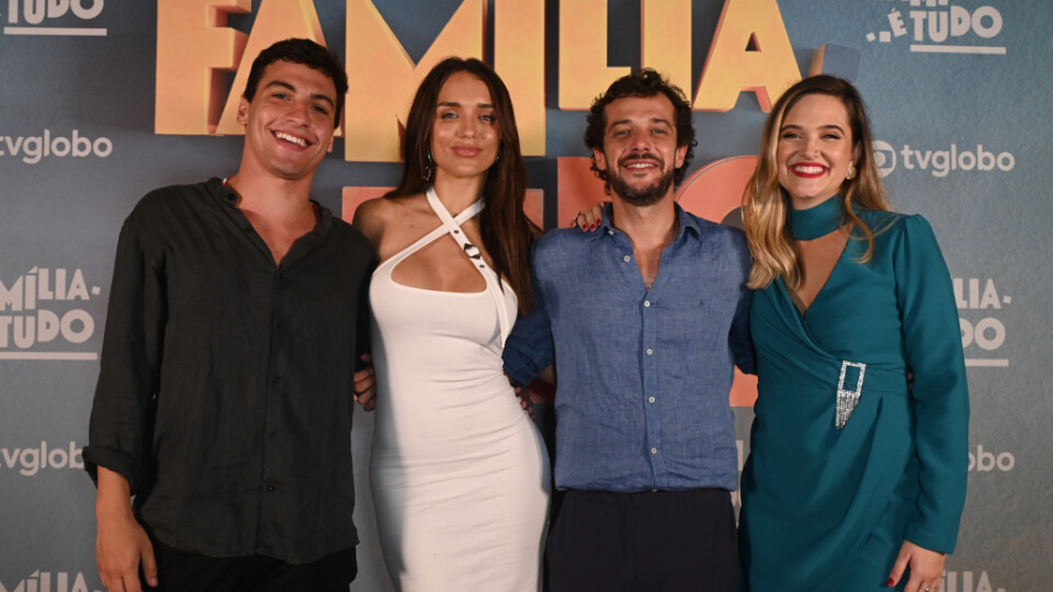 'Família é Tudo': Veja fotos do elenco e entenda enredo da nova novela da TV Globo