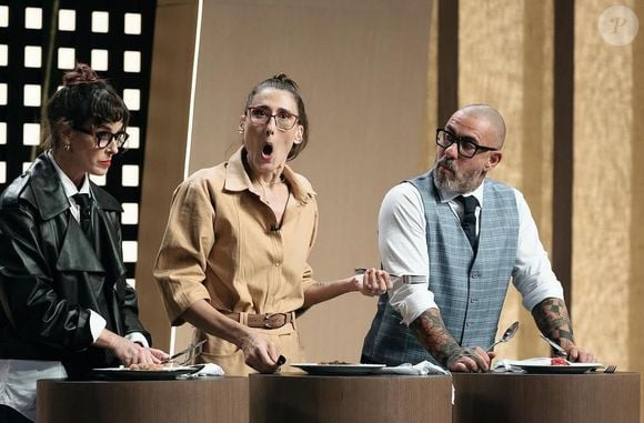 Apesar da eliminação tensa, quem dominou o episódio foi mesmo Paola Carosella. No X (antigo Twitter), fãs celebraram o retorno da chef com euforia. 'Tô vendo Paola Carosella na minha TV depois de cinco anos… não tô acreditando', escreveu um usuário
