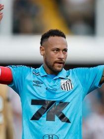 Após renovação com o Santos, Neymar faz forte desabafo sobre críticas e revela grande sonho: 'Me sinto forte…'