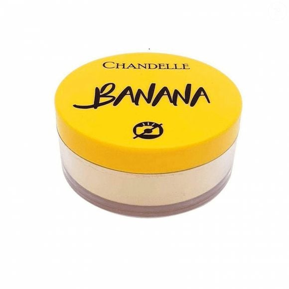 O pó facial Banana tem tecnologia que deixa pele aveludada e com acabamento leve