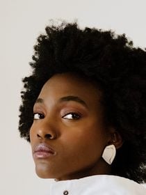 Quem é a top model brasileira que cantou Aretha Franklin e virou cadeira no 'The Voice Portugal'? Aos 29 anos, sergipana de Aracaju mora na Ilha da Madeira e toca piano desde criança: 'Reconhecimento profissional'