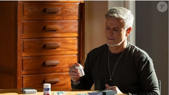 Jaques (Marcello Novaes) consegue a curatela de Rosa (Suely Franco) na novela 'Dona de Mim'