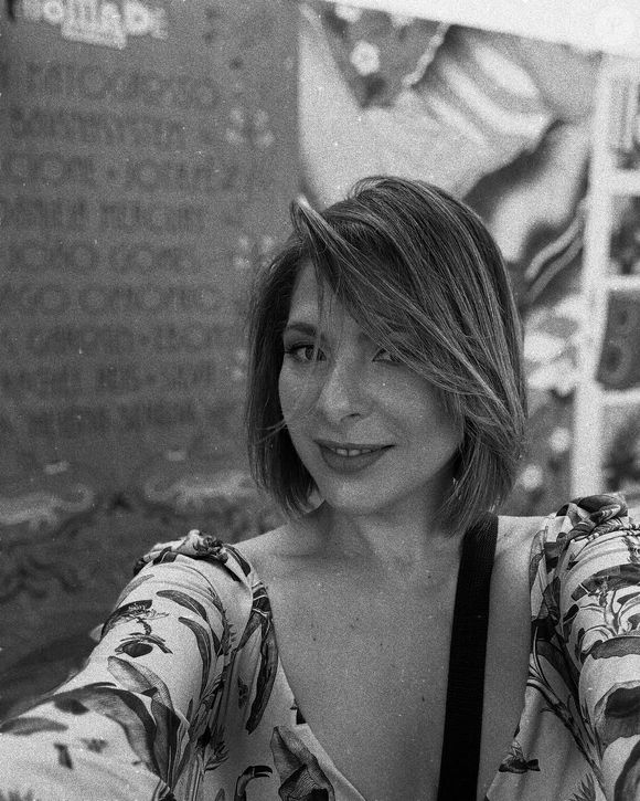 Por que a GloboNews demitiu Daniela Lima? Em nota enviada ao site TV Pop, emissora alega que a demissão é uma estratégia de renovação