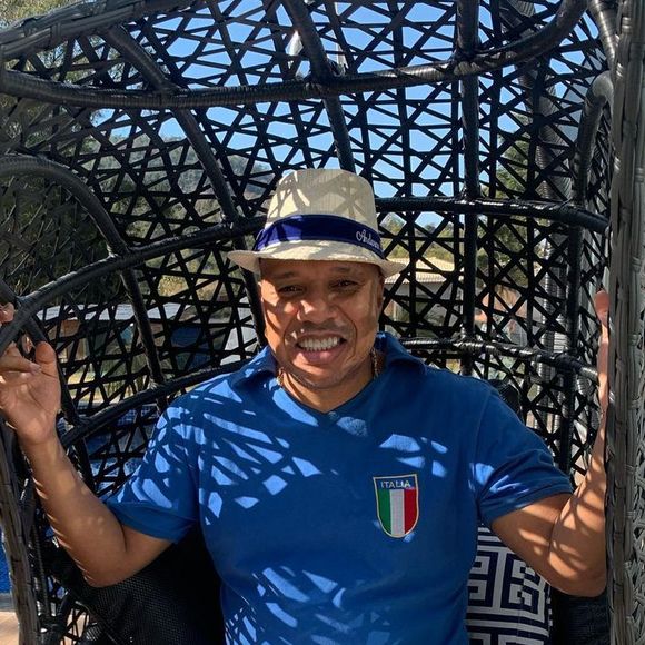 Anderson Leonardo do Molejo enfrentou câncer raro na região inguinal e morreu em 2024 aos 51 anos