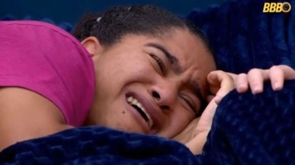 Pesquisas sugerem que as pessoas que parecem mais difíceis de decifrar são frequentemente aquelas que aprenderam muito cedo que demonstrar emoções levava a punição, rejeição ou exploração; mas esta postura reservada não é frieza