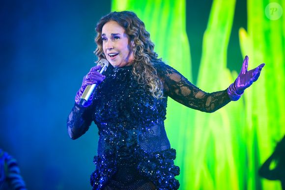 Daniela Mercury redefiniu o conceito de ‘torta de climão’ nesta terça-feira (28), durante a entrega do Troféu Armandinho e Irmãos Macedo, em Salvador