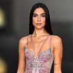 Cristal cravejado no pé! Parecem uma joia, mas são os novos tênis floridos e maximalistas da marca britânica dos anos 60 na cor 'primavera luxuosa' que vão rejuvenescer os seus looks