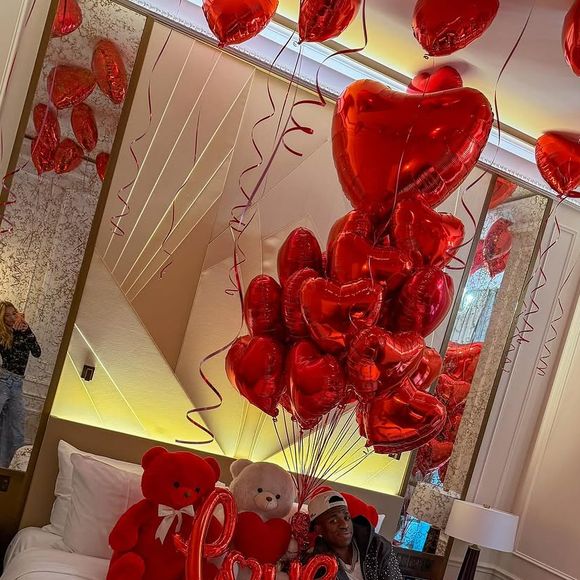 Vini Jr. fez uma surpresa romântica para Virgínia Fonseca ao pedi-la em namoro