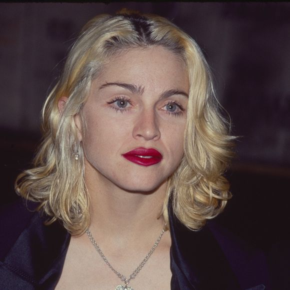 A icônica Madonna tem sido alvo de discussões intensas sobre as mudanças em sua aparência recente