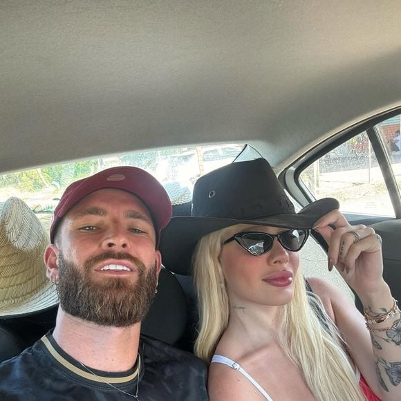 Léo Pereira, do Flamengo, e Karoline Lima ficaram juntos por cerca de um ano