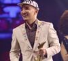 João Gomes foi cobrado por Flora Matos para se posicionar: cantora citou ameaça de derrubar versão de música 'Piloto'